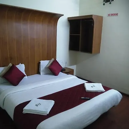 Red Star Holidays Munnar Exterior photo
