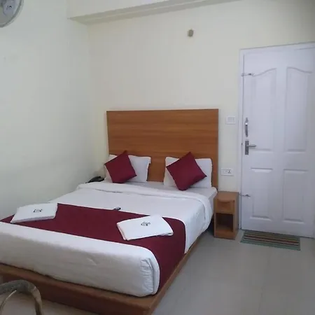 Red Star Holidays Munnar Room photo